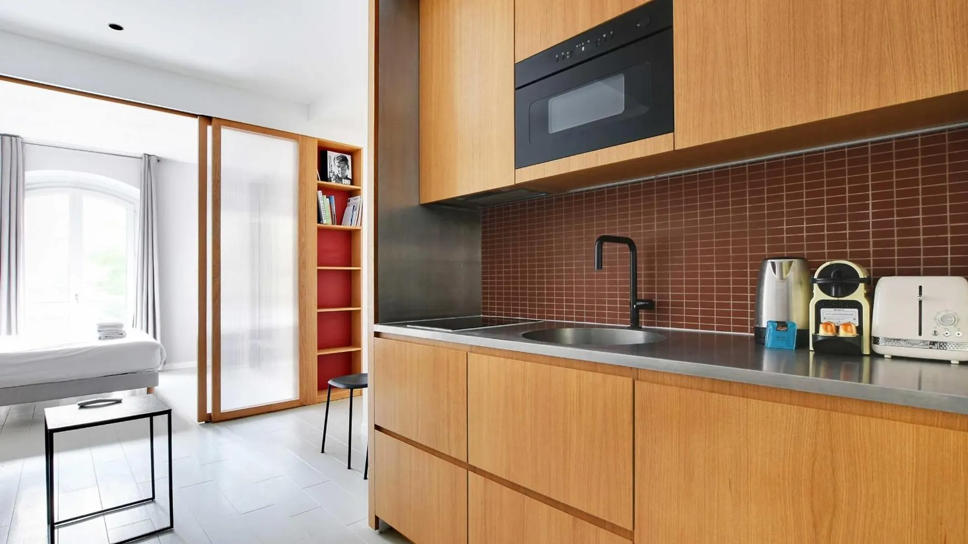 Residence 13 - Voltaire Paris 0*,  France