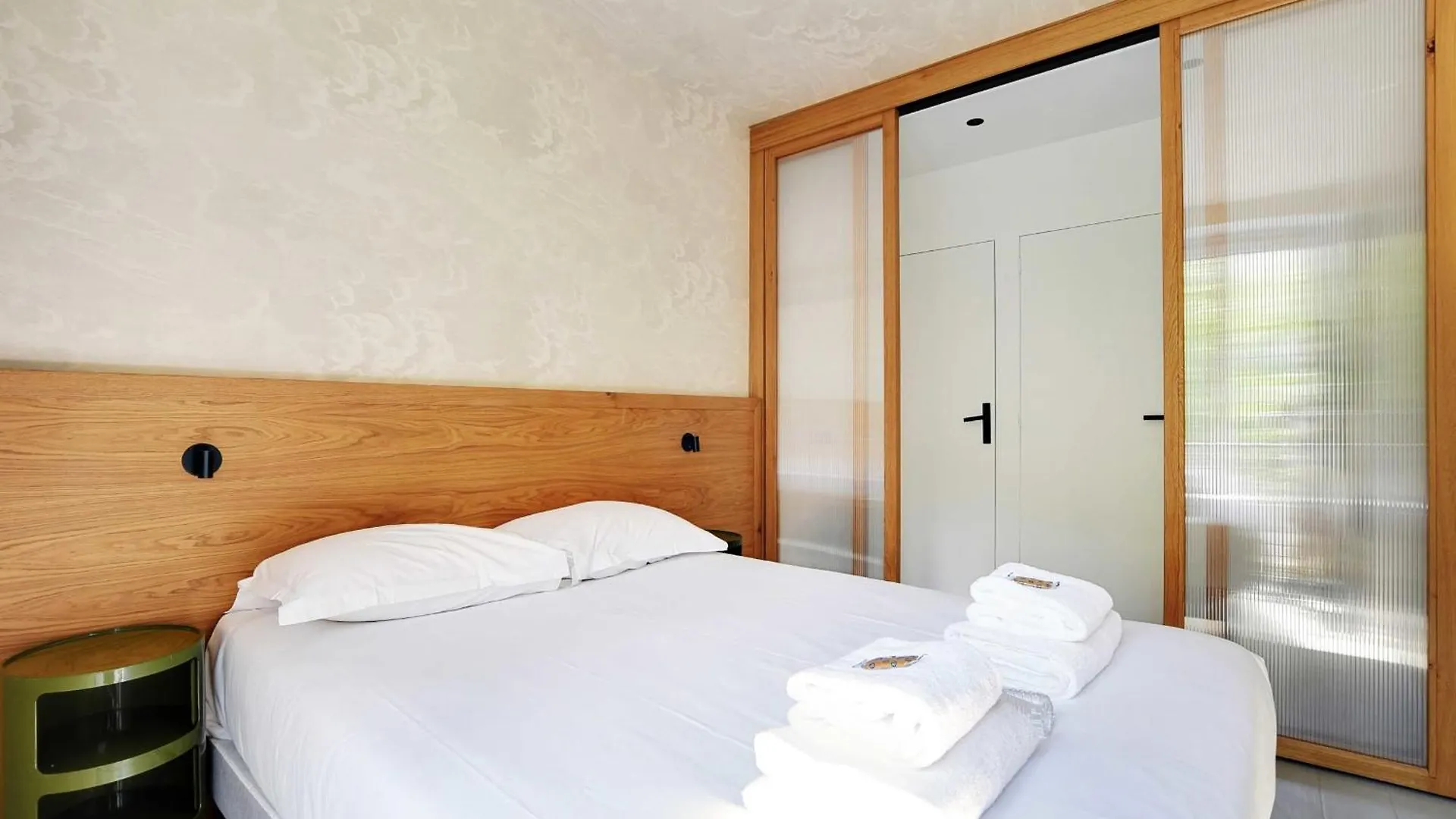Apartment Residence 13 - Voltaire Paris France
