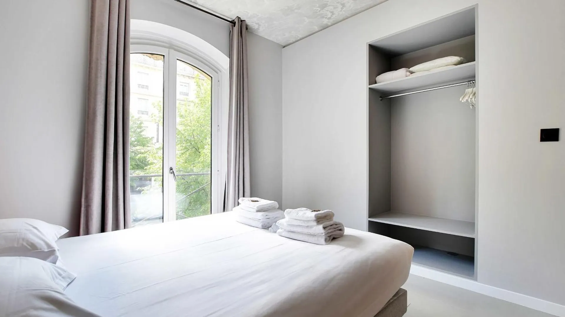 Residence 13 - Voltaire Paris Apartment