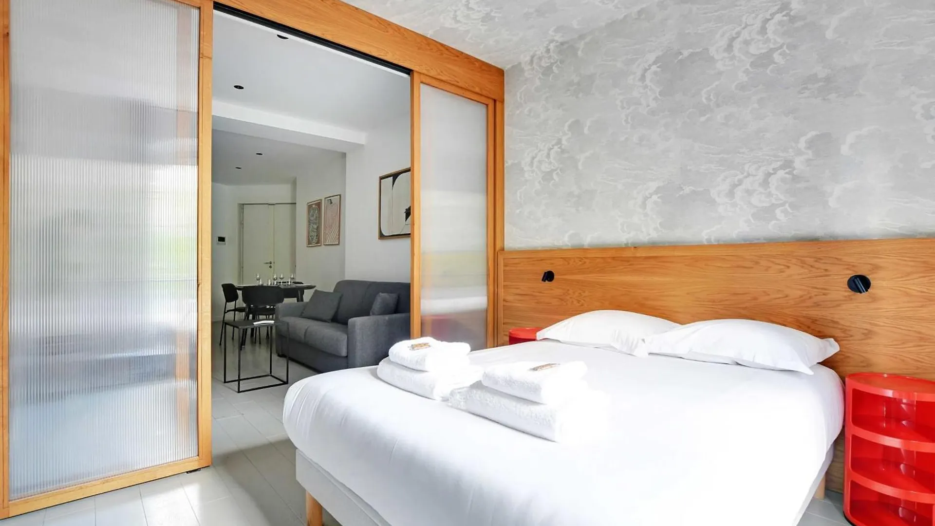 Residence 13 - Voltaire Paris