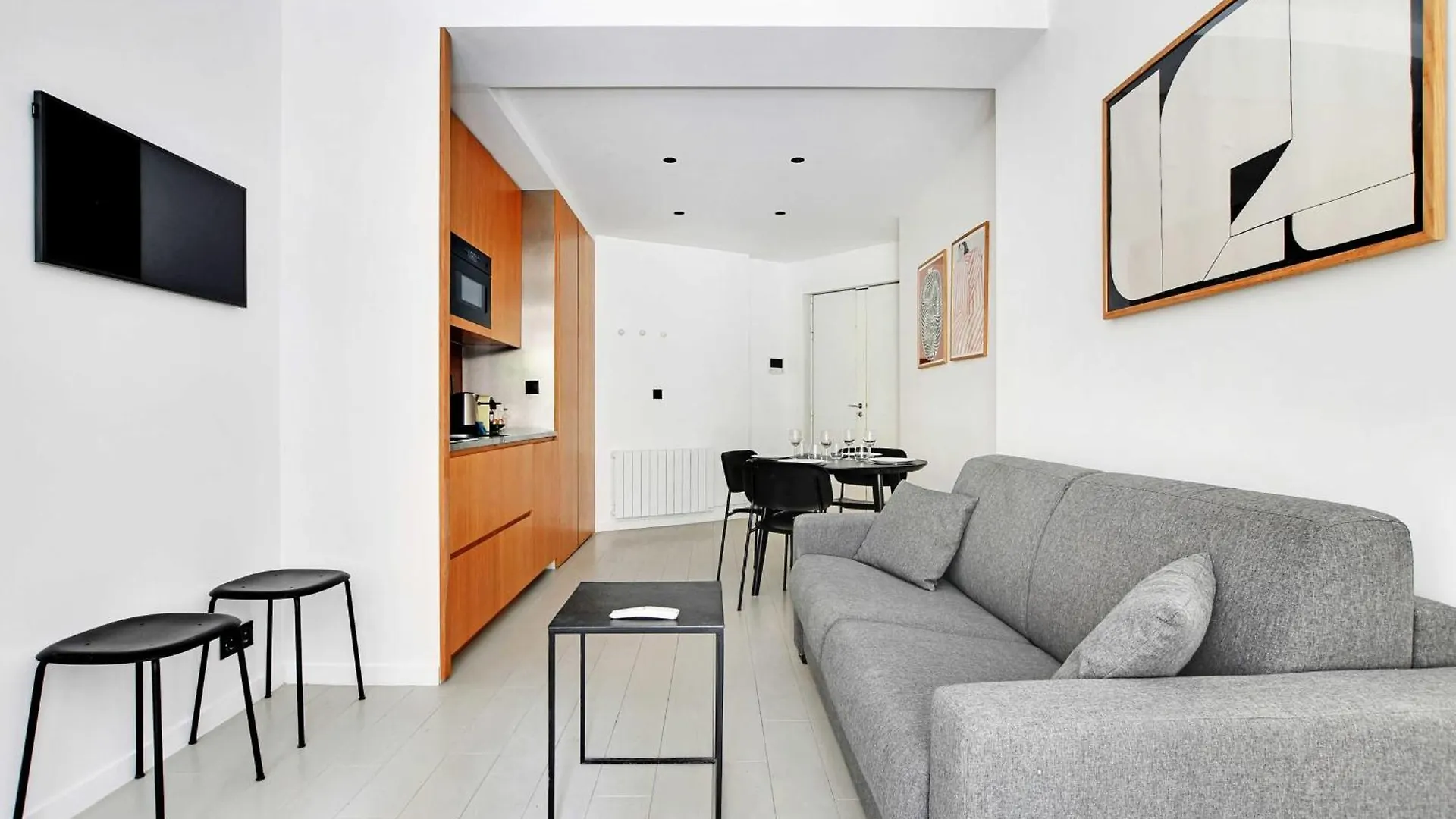 Residence 13 - Voltaire Paris France