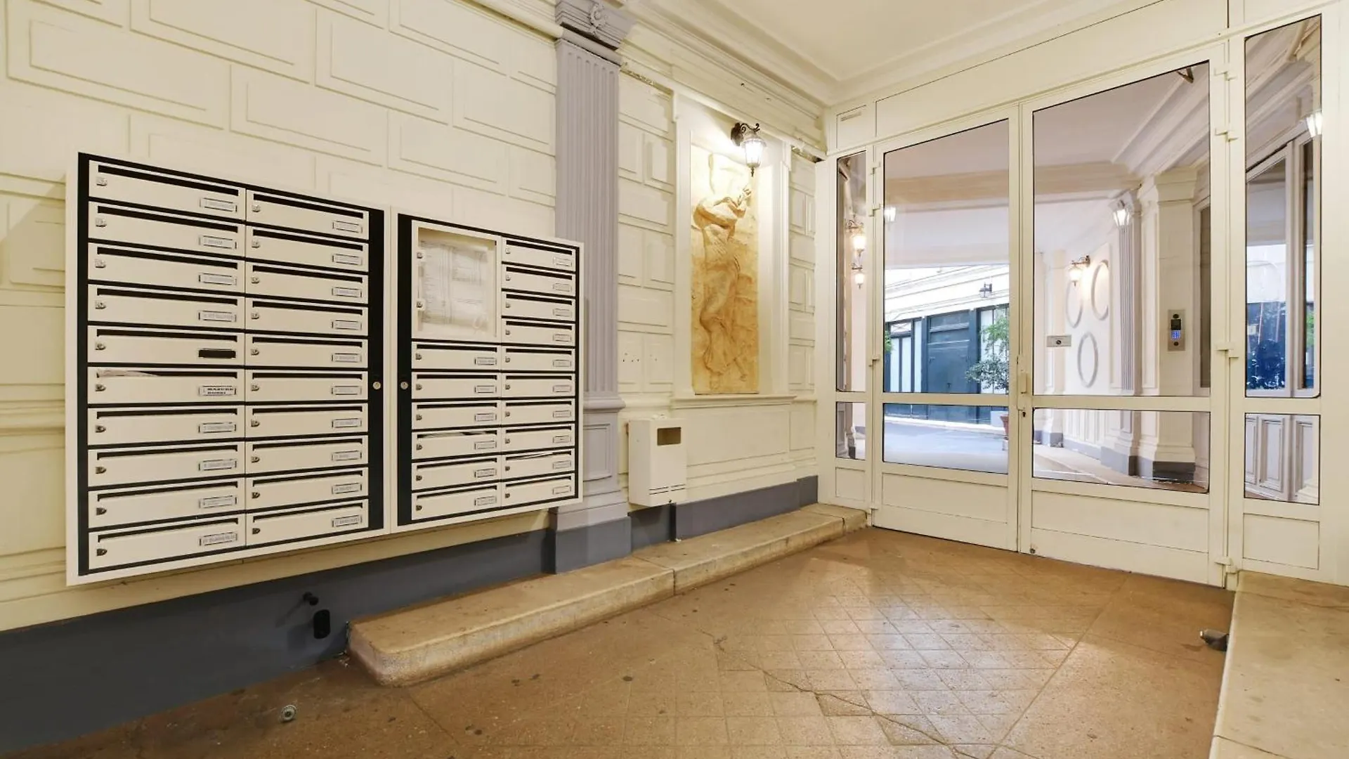 Residence 13 - Voltaire Paris Apartment
