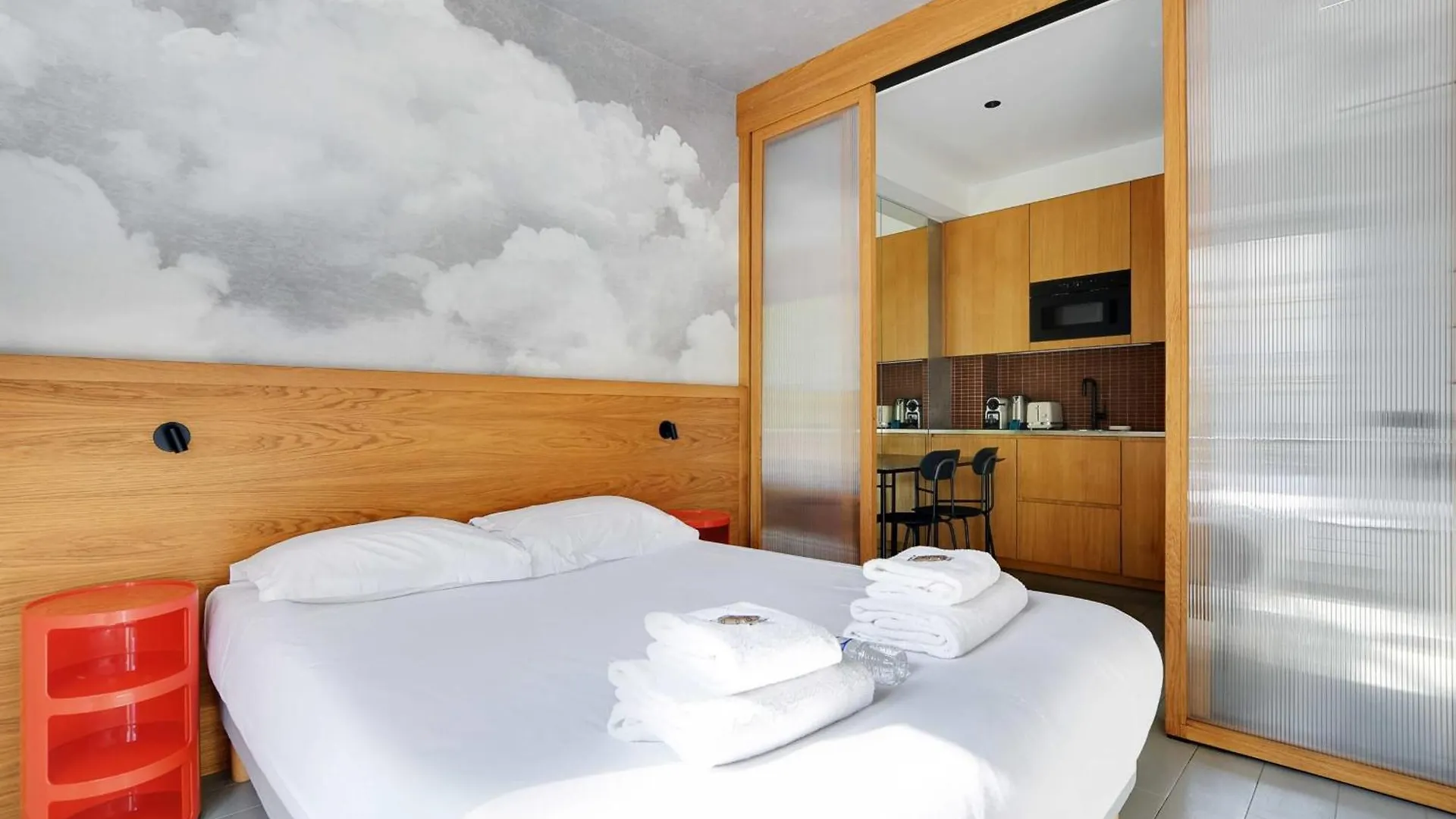 Residence 13 - Voltaire Paris 0*,